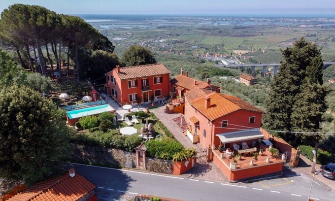 Pieve a Elici Apartamento | City / Village Apartment en Pieve A Elici con 2 habitaciones, capacidad 4