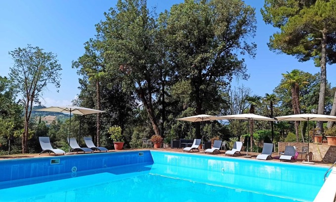 Treia Casa | apartamento para 6 personas en masía Villa Luzi