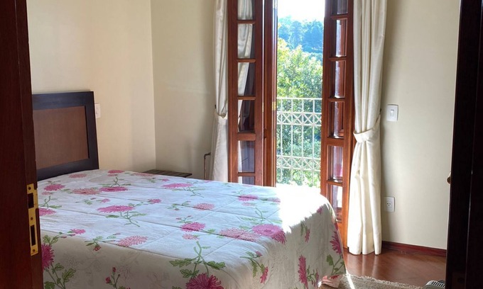 Vila Everest Apartamento | Apartment for 10 people 1km from Capivari