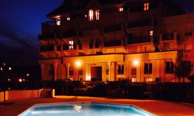 Port Guillaume Apartamento | ALQUILO PISO en una residencia de lujo con piscina