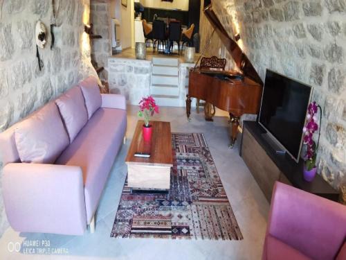Plat Apartamento | Apartment Fortuno - One Bedroom Apartment with Terrace and Sea View