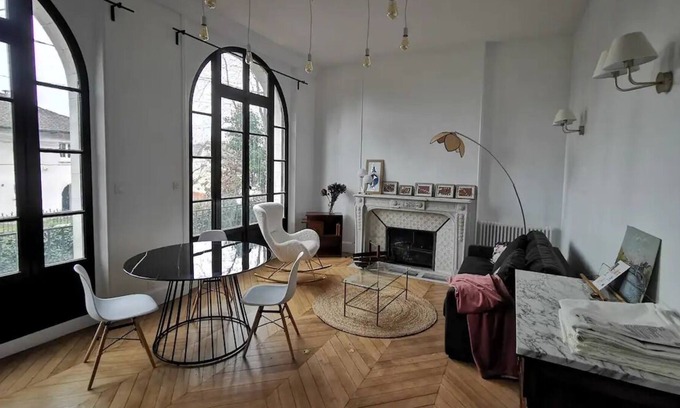 Montgeron Apartamento | Apartment