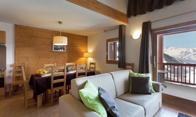 Sainte-Foy-Tarentaise Apartamento | Apartamento cerca de la ciudad en Sainte Foy