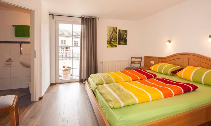 Finnentrop Apartamento | Apartamento 'Gänseblume' con terraza privada, jardín compartido y Wi-Fi