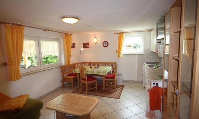 Waltersdorf Apartamento | Apartamento "Garden View" - Apartamentos Landhaus Böhmer