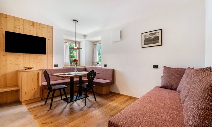 San Pietro Apartamento | Apartamento 'Geisler' con vistas a la montaña, terraza privada y Wi-Fi