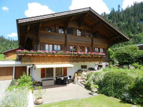 Zweisimmen Apartamento | Apartment Giferblick by Interhome