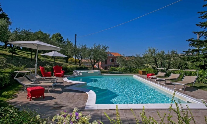 Pesaro Apartamento | Apartment Giglio 7 - Tres Habitaciones Piso, Capacidad 7