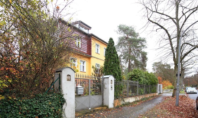 Nikolassee Apartamento | Apartamento 'Grüne Oase In Der Großstadt' con terraza privada, jardín privado y Wi-Fi