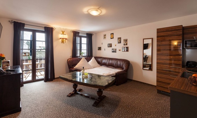 Hopfen am See Apartamento | Apartment "Guinness Suite" in the Vitusfort house
