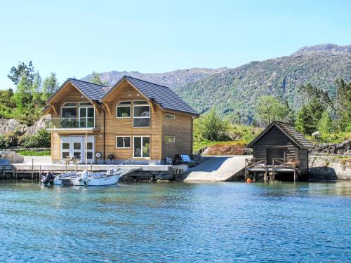Stord Apartamento | Apartment Gurevika by Interhome