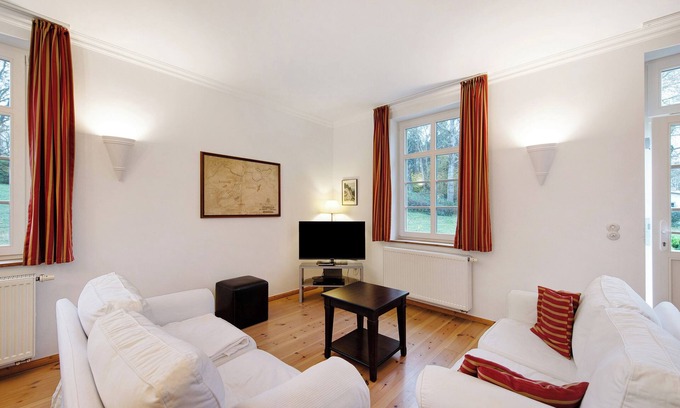 Gingst Apartamento | Apartamento 'Gut Rattelvitz - Parterre Ost' con vistas al mar, terraza privada y Wi-Fi