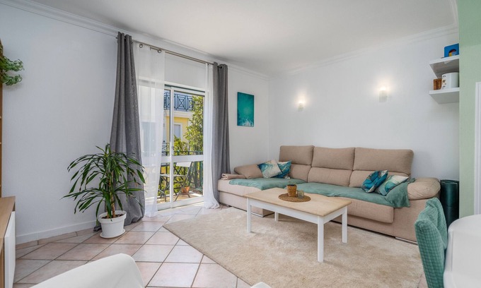 Montes de Alvor Apartamento | Apartamento 'Harmony Home' con balcón y Wi-Fi