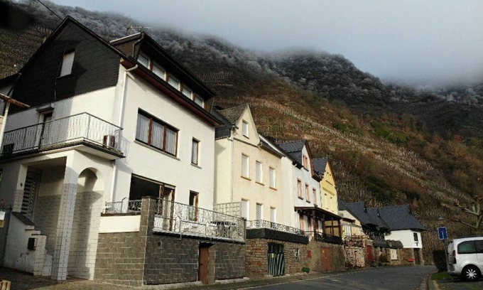 Bremm Apartamento | Apartamento 'Haus Moselschleife' con balcón y Wi-Fi
