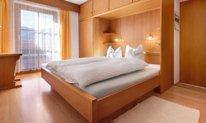 Burgusio Apartamento | Apartamento 'Haus Peer B3' con vistas a la montaña, terraza privada y Wi-Fi