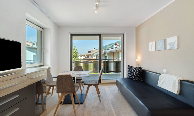 Villabassa Apartamento | Apartamento "Hofer Barbara" con vistas a la montaña, wifi, balcón y jardín
