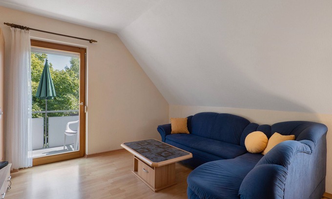Obersulm Apartamento | Apartamento 'Holunderbusch' con balcón y Wi-Fi