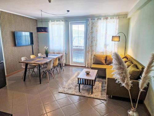 Vitkovice Apartamento | Apartment Horní Mísečky by Interhome