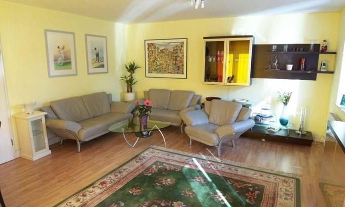 Russee - Hammer Apartamento | Apartment house in the local recreation area - apartment/apartment, shower, WC Whg. EG