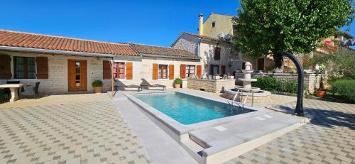 Sveti Lovrec Apartamento | Apartments Vesna with Pool - NEW!