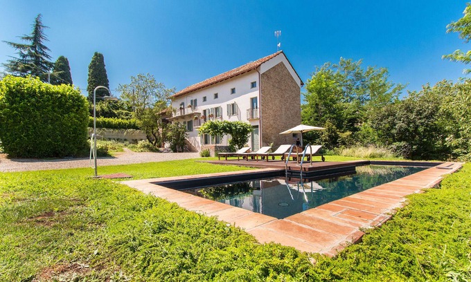 Costigliole d'Asti Casa | Apartment " Il POZZO" at Cascina La Melagrana