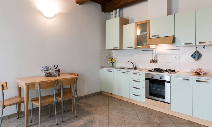 Premilcuore Apartamento | Amplio apartamento de dos habitaciones con 5 camas y vista a la montaña.