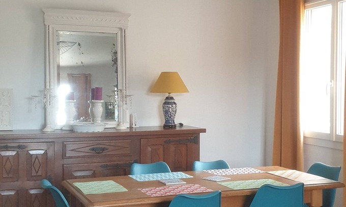 Salin-de-Giraud Apartamento | Apartment in Camargue