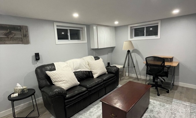 Wright County Apartamento | Apartment in Central Ottawa - walk to CHEO/General hospital & trainyards