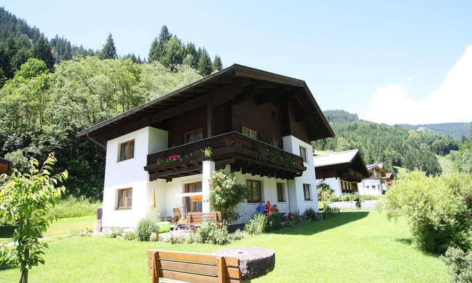 Dorf Dienten Apartamento | Apartamento en Dienten cerca del Skilift