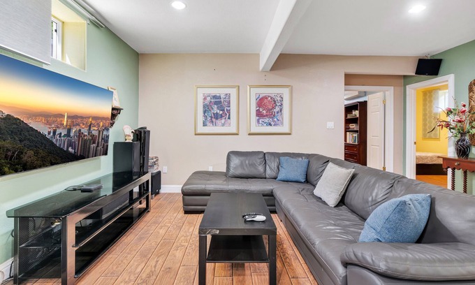 Julian - St. James Apartamento | Apartment in downtown SJ