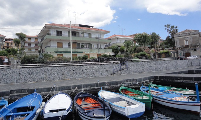 Stazzo Apartamento | Apartamento en el mar