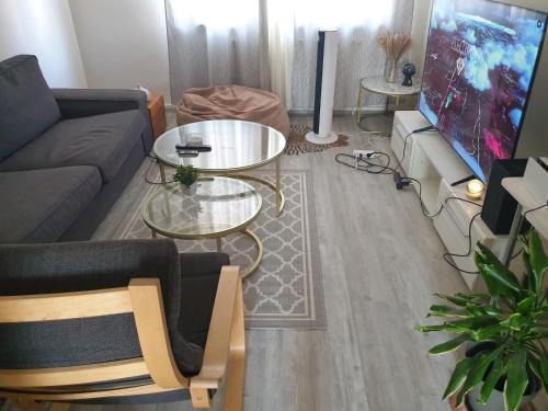 Gelsenkirchen-West Apartamento | Apartment in Gelsenkirche with free Parking wifi amazon prime Video