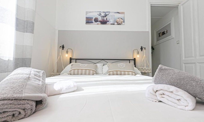 San Fruttuoso Apartamento | Apartamento en Génova con 2 habitaciones, capacidad 5