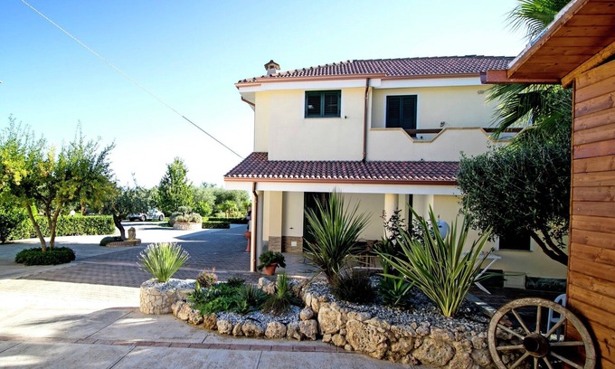 Gasponi Apartamento | Apartamento en Gasponi con vistas montañas