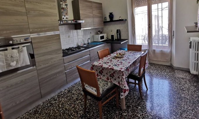 Nizza Monferrato Apartamento | Apartment in the center