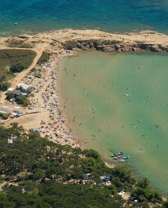 Rab Town Apartamento | Apartment in Lopar with sea view, terrace, air conditioning, Wi-Fi (4607-3)