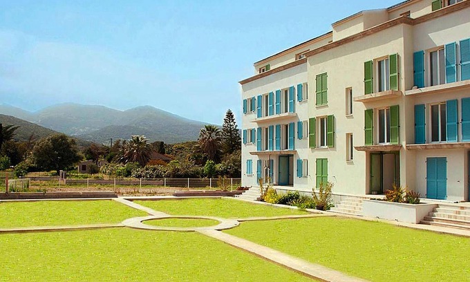 Macinaggio Apartamento | Apartamento en Macinaggio junto al puerto