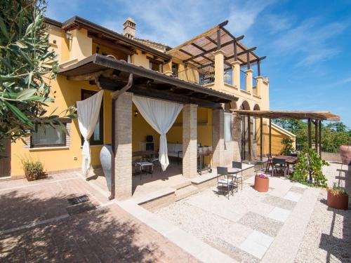 San Savino Apartamento | Apartment in Marche near Sibillini Mountains