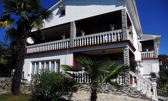 Trinajstici Apartamento | Apartamento en Matulji con terraza