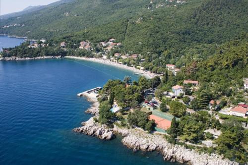 Mosenice Apartamento | Apartment in Mošcenicka Draga with sea view, terrace, air conditioning, Wi-Fi (4364-5)
