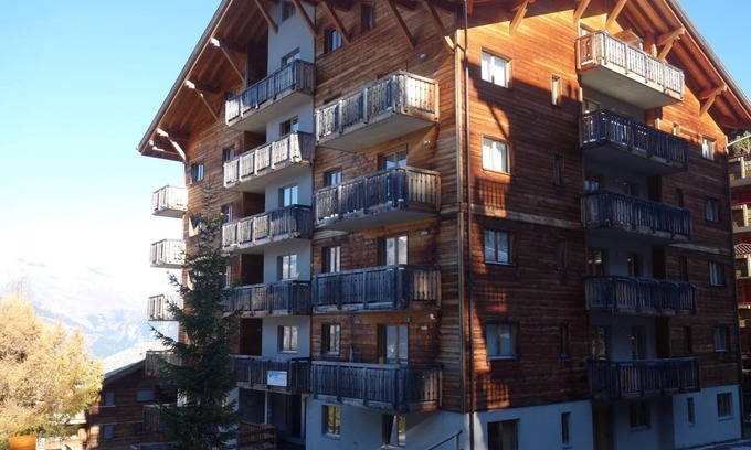 Saint-Pierre-de-Clages Apartamento | Apartment in Nendaz Near Ski Lift