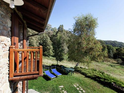 Netro Apartamento | Apartment in Netro with Balcony and Views