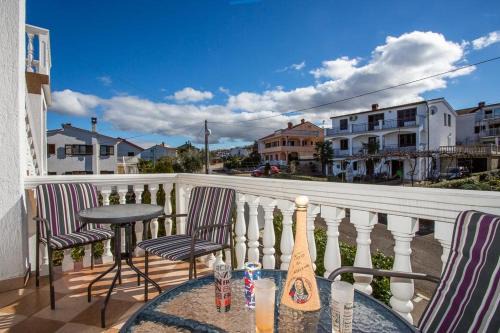 Njivice Apartamento | Apartment in Njivice with sea view, balcony, air conditioning, WiFi 4687-1