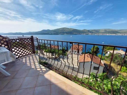 Okrug Donji Apartamento | Apartment in Okrug Gornji 6196