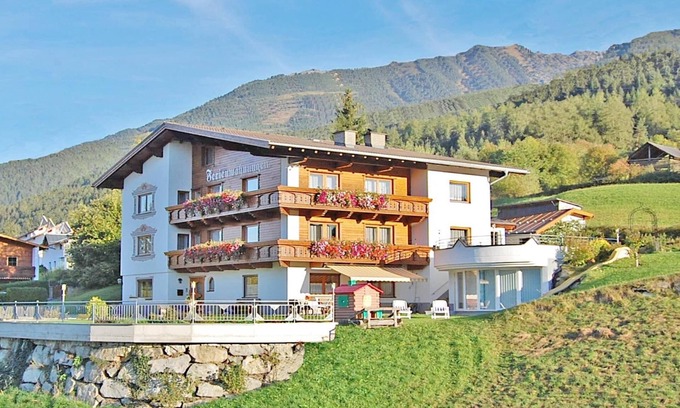 Arzl im Piztal Apartamento | Apartamento en Pitztal con Vistas