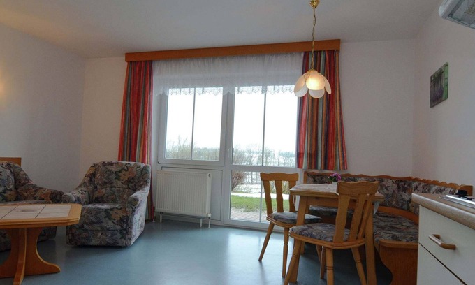 Rotthalmuenster Apartamento | El apartamento en Rotthalmünster con una terraza, un parking, una barbacoa , un jardín