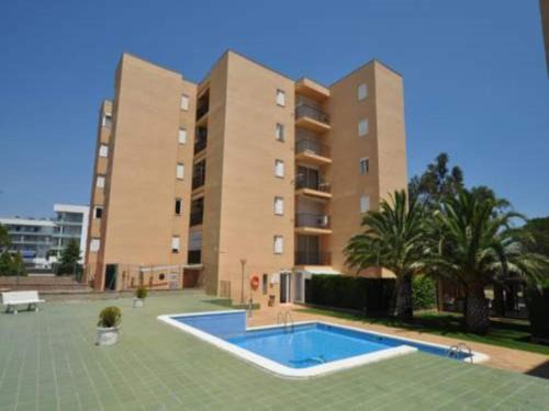Santa Margarida Apartamento | Apartment in Roses near Sandy Beach
