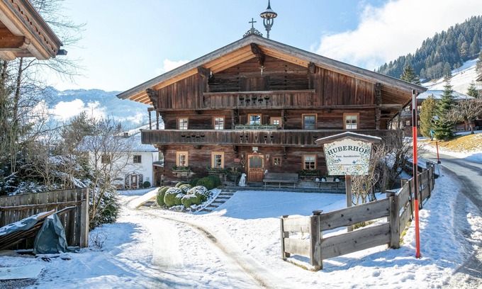 Oberau Wildschonau Apartamento | Apartment in rustic farmhouse, close to ski bus