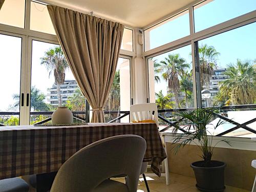 Los Cristianos Apartamento | Apartment in San Marino complex