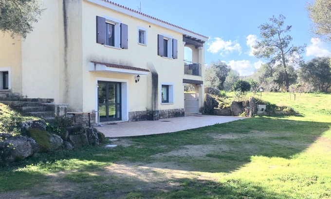 Arzachena Casa | Apartment in the countryside